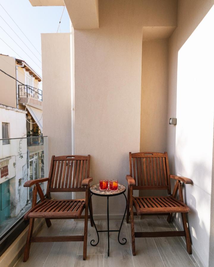 Central Apartments “Evanthia” Pitsidia Extérieur photo